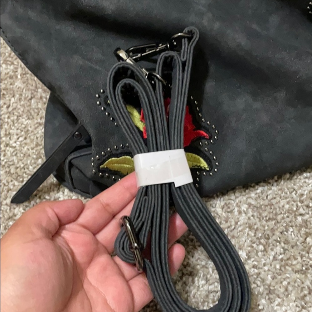 Grey Purse with Roses - Picture 3 of 3